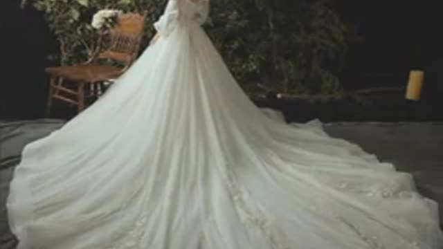 chose your wedding gown