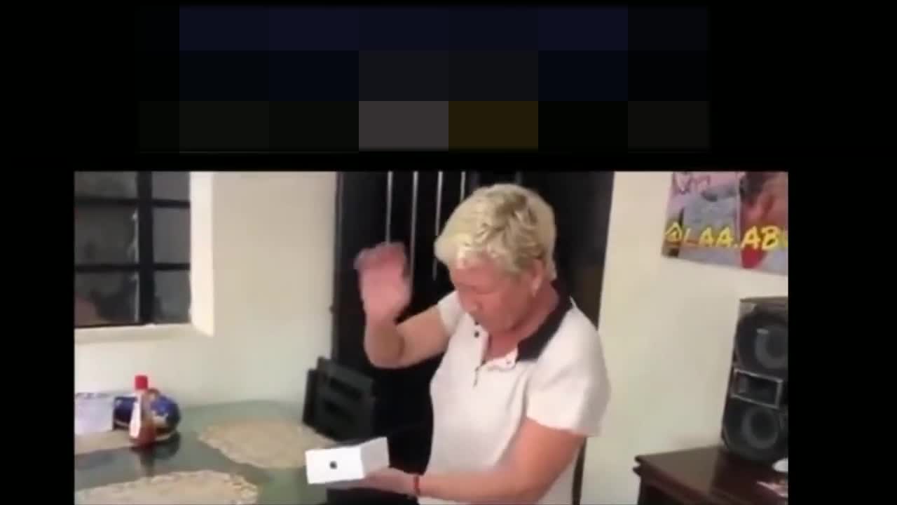 Funny video how a woman was deceived, you should never rush
