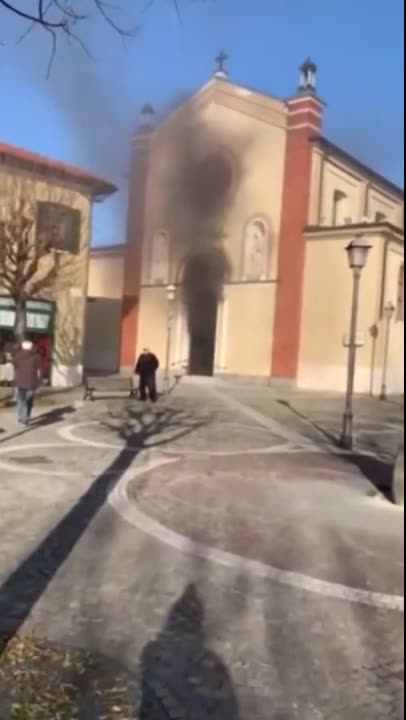 Más multiculturalismo .