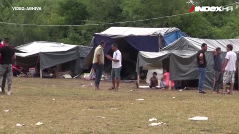 Migranti iz velike Kladuše krenuli prema hrvatskoj granici