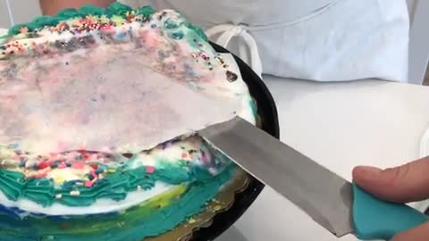 Never knew you could decorate a cake with an IRON!