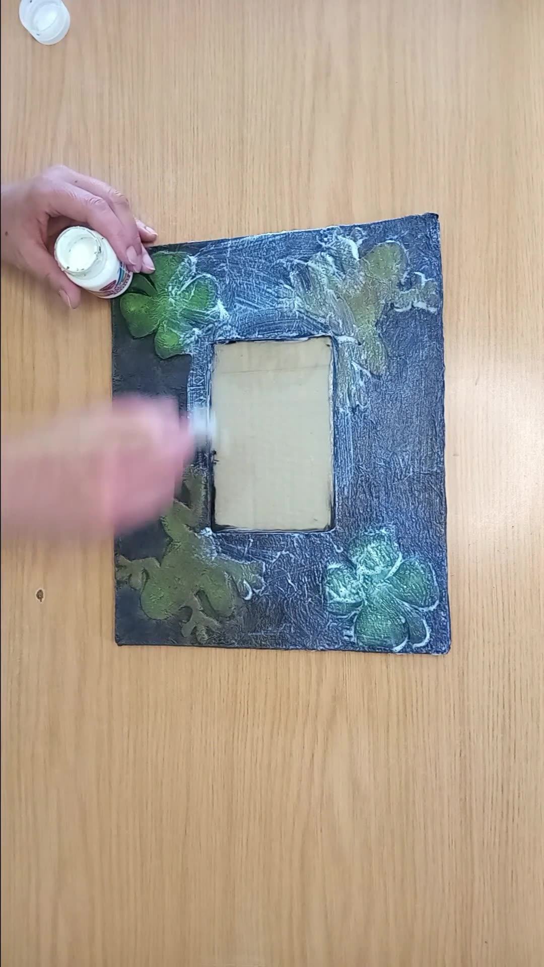Easy DIY Photo Frame From Broken Glass! Recycle