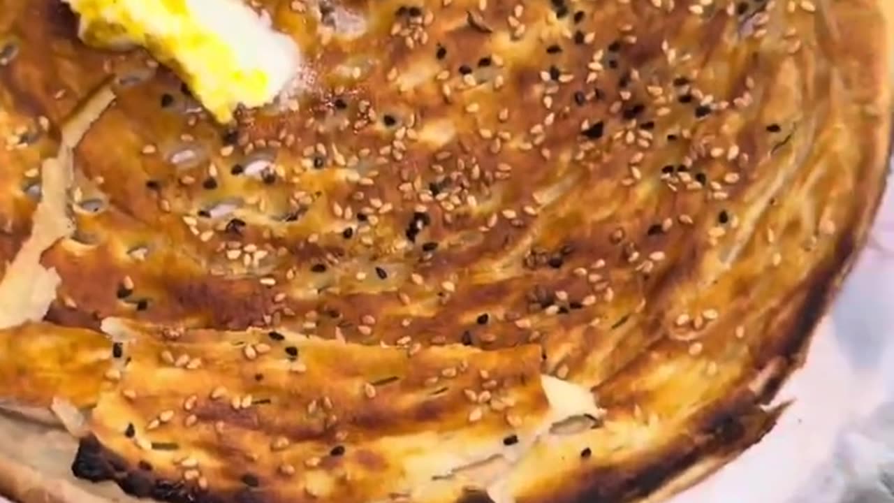 Kasur Famous Haji Billa Makhni Channy!! | Lahore Street Food | Metafood