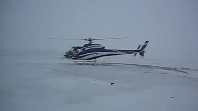 AStar 350BA landing remote site, Canadian arcitc