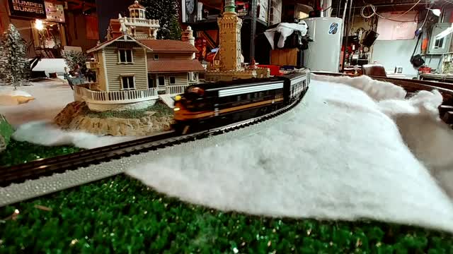 20 car N scale Freight train