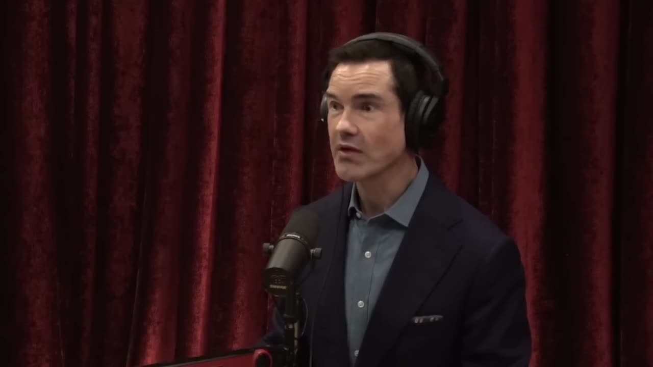 Jimmy Carr Doesn_t Think America is Collapsing Like the Roman Empire