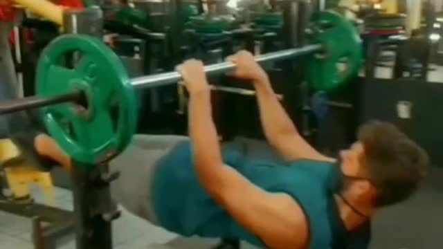 calisthenics at the gym - calistenia na academia #streetworkout #frontlever #backlever