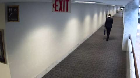 1469HSOB02SH211Hallway_2021-01-06_09h40min01s590ms.mp4