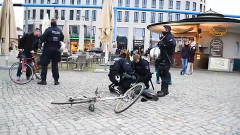 The German democratic police in 2020.