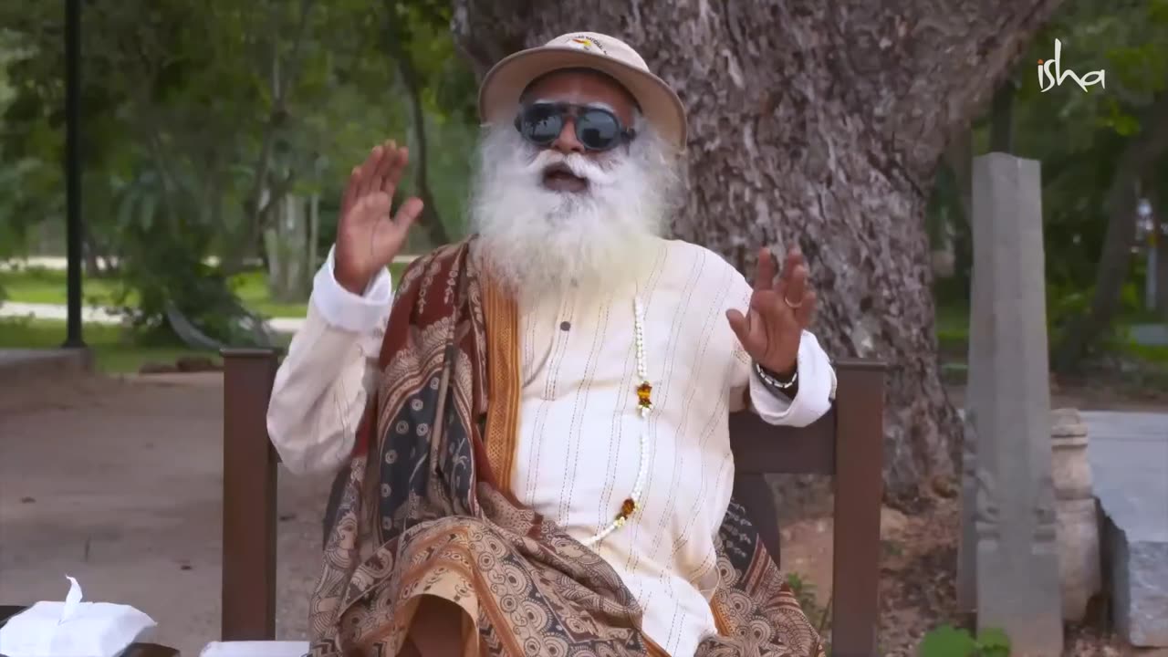 Narayana Murthy's 70-hour or Bill Gates' 3-day Work Week? | Sadhguru