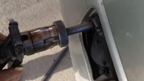 Insert LPG nozzle.