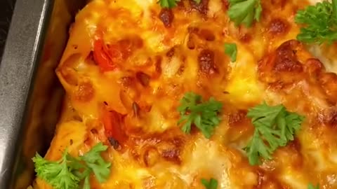 Chicken & Bacon Pasta Bake to impress your friends & family!!