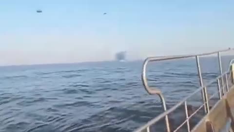 UFO ENTERS THE WATER TO HIDE
