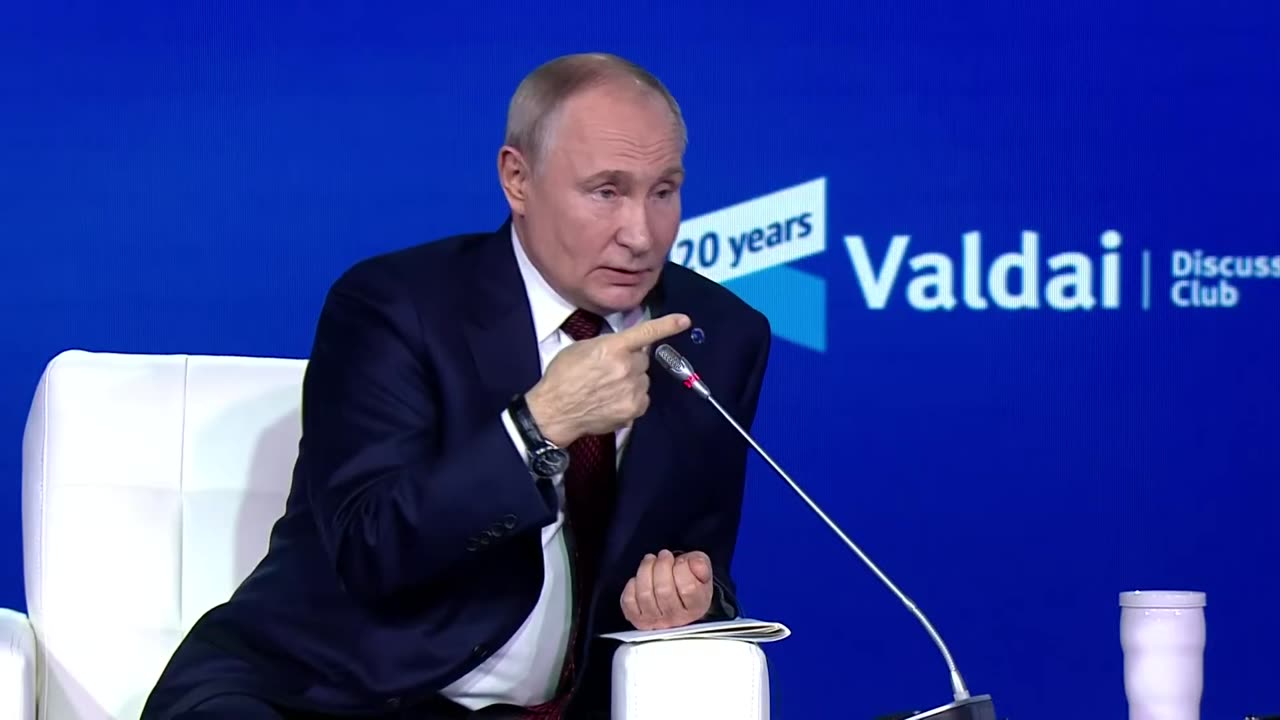 Vladimir Putin delivers keynote speech at the Valdai forum as UK announces 56 new Russian sanctions - November 7, 2024