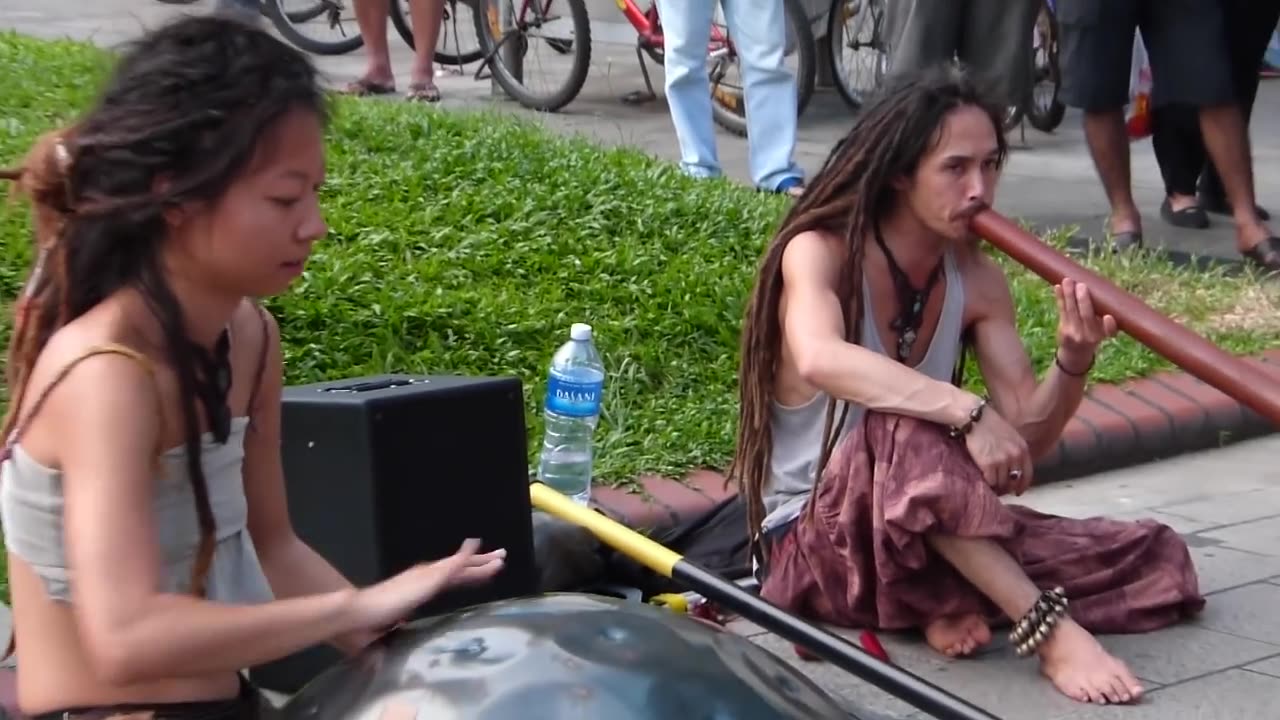 Yuki and Taku in Singapore - Sensational Busking Duo from the Tune Time Vault 🙏