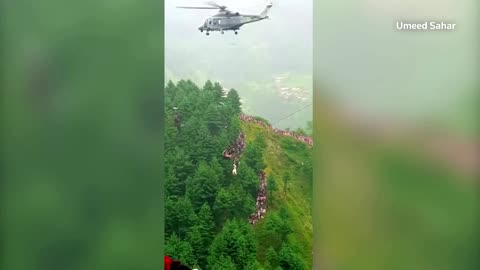 All eight rescued from stranded Pakistan cable car