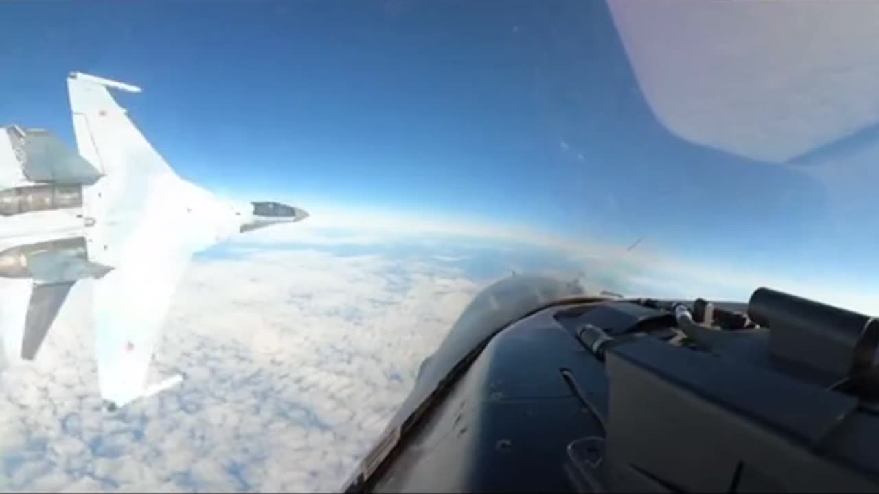 Su35 intercepts f16