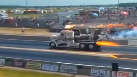 RACE - JET TRUCK VS MONSTER TRUCK #shorts