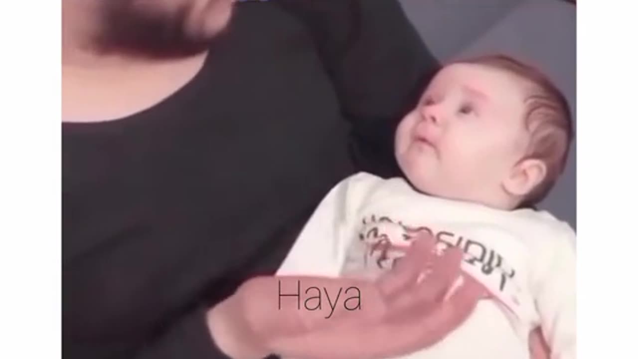 Phalastini baby lost her mom