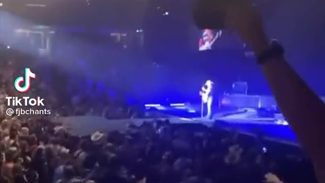 Fans chant "fuck Joe Biden!" at singer Jason Aldean's concert