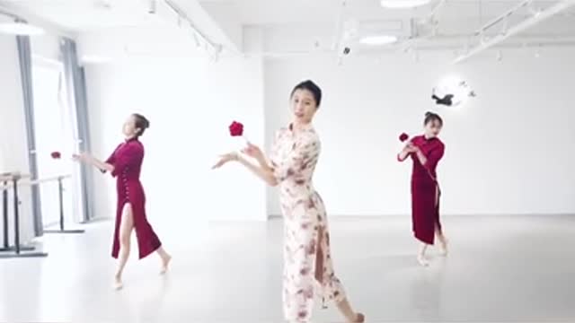 (Chinese beauty) very beautiful