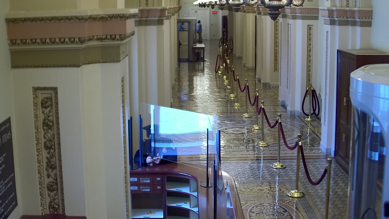 0361USCH03HouseGalleryNWnearH323_2021-01-06_10h12min07s897ms.mp4