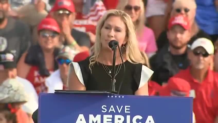 The Crowd EXPLODES in Ohio When Marjorie Taylor Greene Calls for Impeaching Biden, Firing Fauci