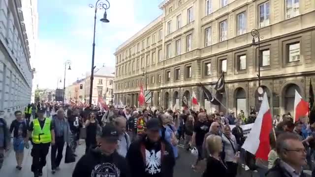 "All of Poland, anti-Bandera" chants in Warsaw