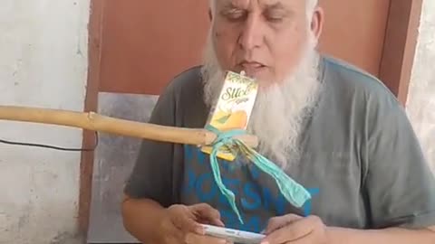 He made the fan human🤔🤣😜