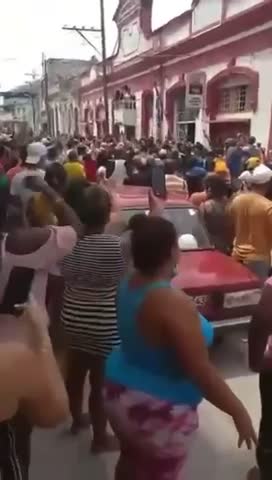 Cubans Rise Up, Chant “Cuba Isn’t Yours” at Communist Party Headquarters