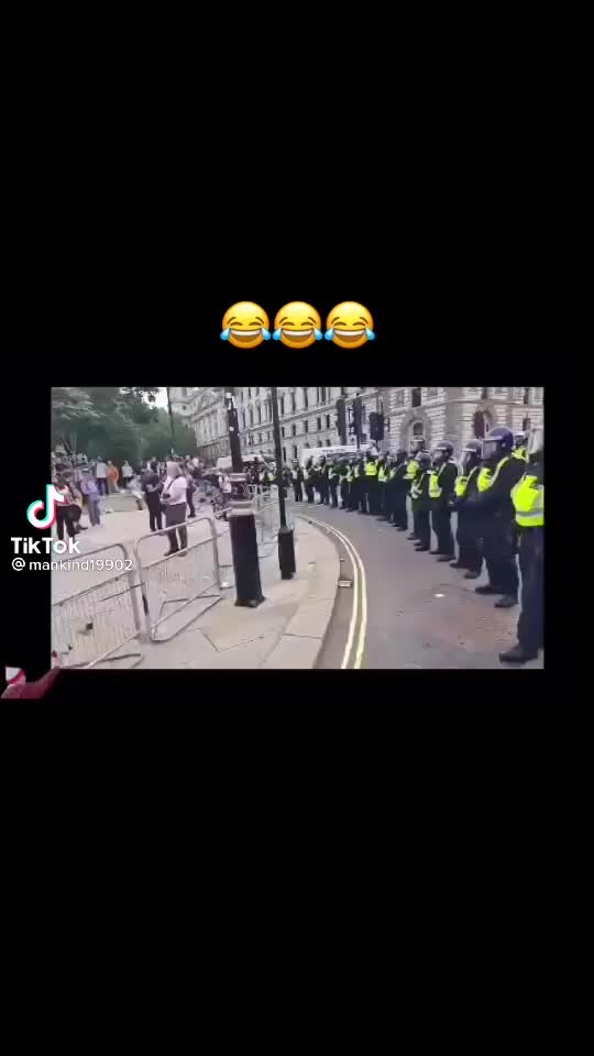 No holds barred Comedy on Woke Britain Cops!