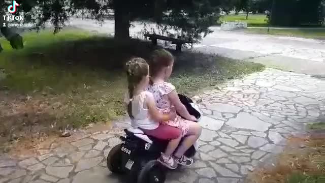 Little bikers