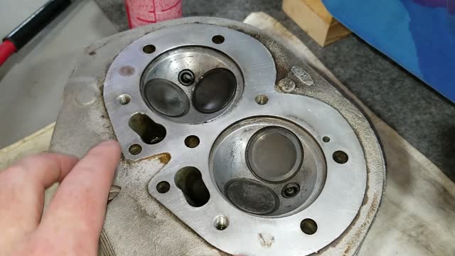 1974 Norton Commando engine bottom end rebuild Part 6, Installing the head and finishing up