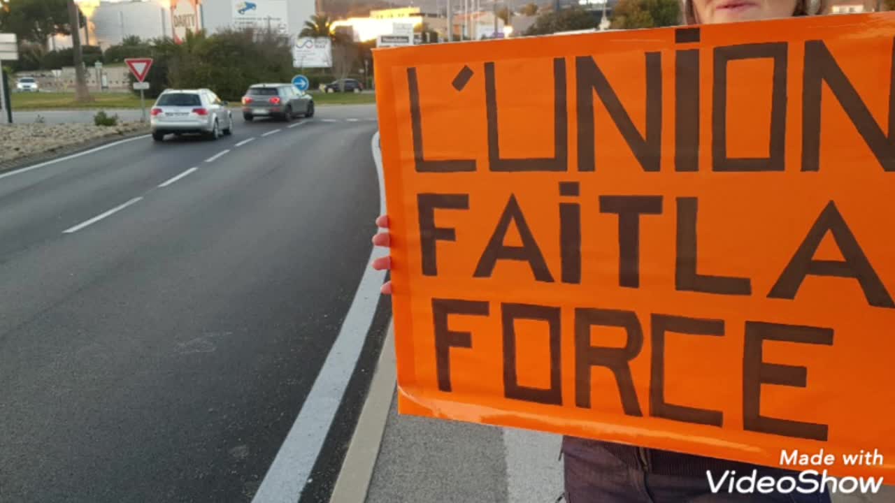 OPÉRATION PANCARTES OLLIOULES 9 FÉVRIER 2022.