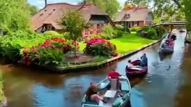 Charming place with no roads in Giethoorn, Netherlands