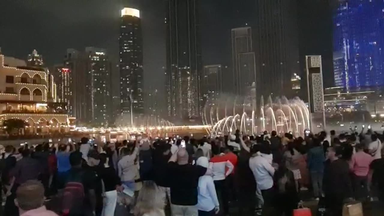 Dancing Fountain Show in Dubai