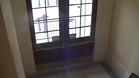 3443CHOB02CH12NRotundaExit_2021-01-06_13h00min01s143ms.mp4