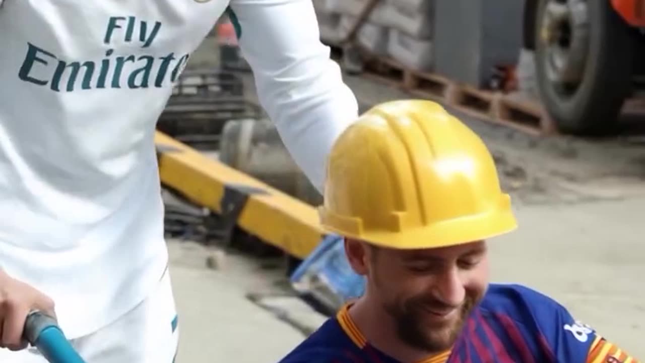 Messi & Ronaldo - Construction Workers 👷‍♂️