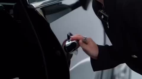 Distinguishing cars