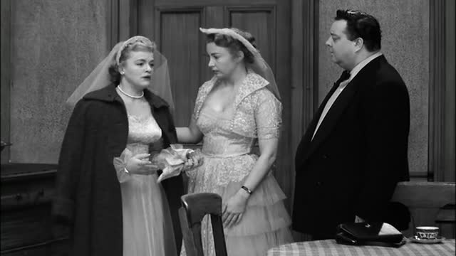 Honeymooners E22 (Here comes the Bride)