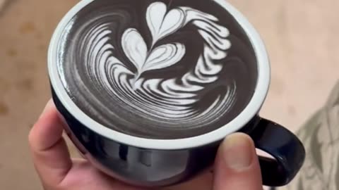 Stylish Swan LatteArt