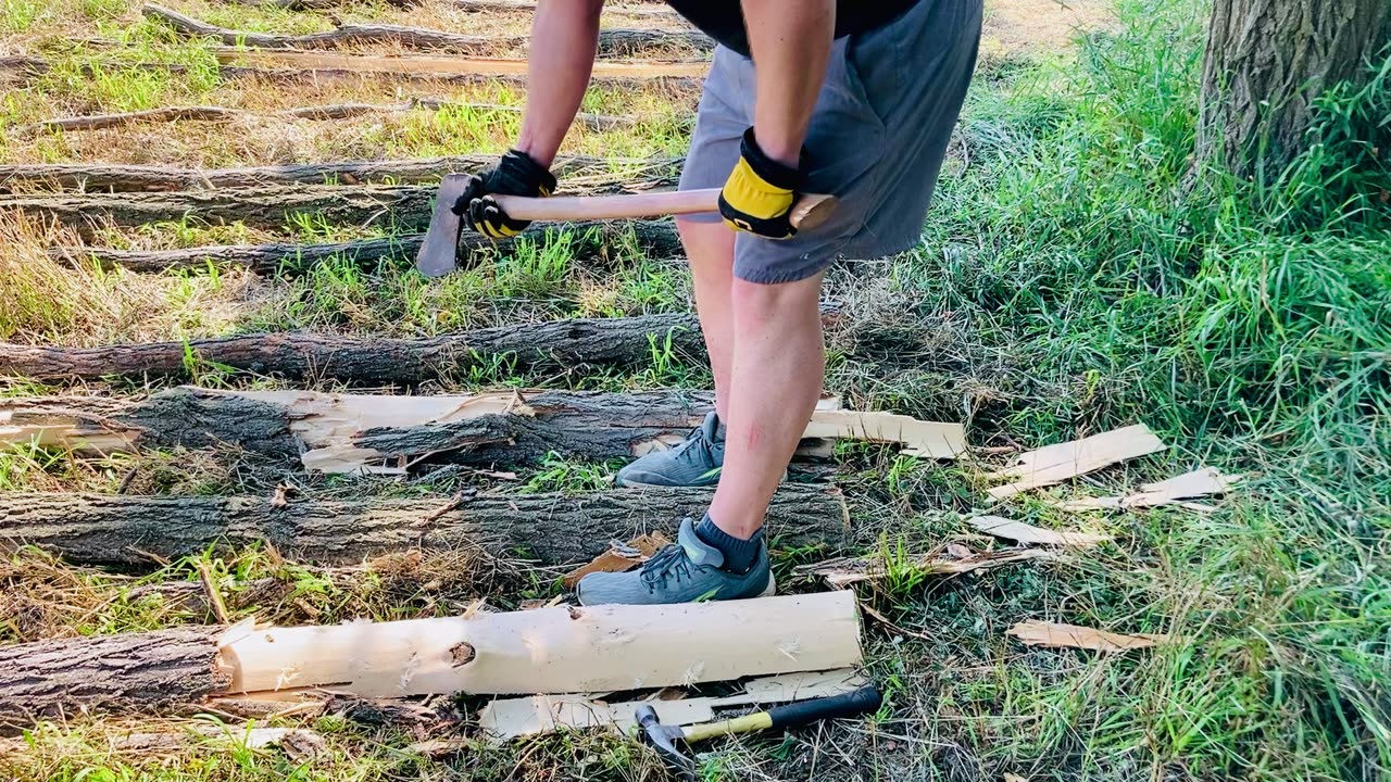 Black Locust debarking method