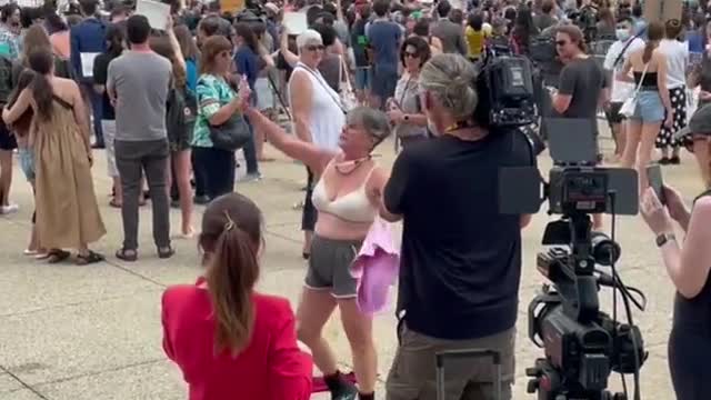 Liberal woman rips of her clothes outside Supreme Court after Roe v. Wade is overturned!😂