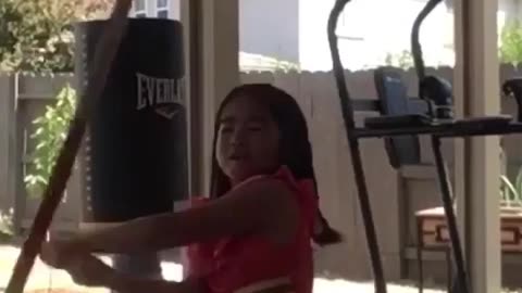 My 5 year old girl ARNISADOR 👊🏼🤺🥊