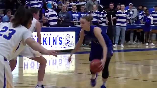 The dance king on the basketball court