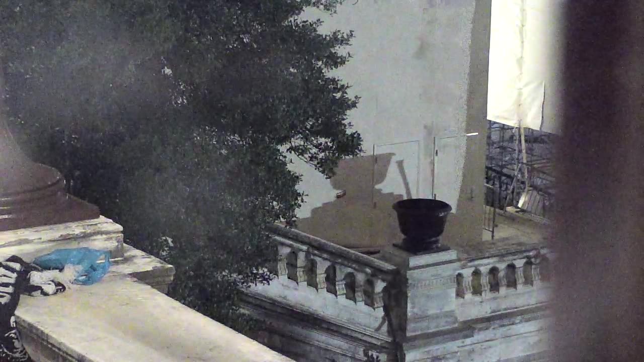 Camera0925USCG00UpperTerraceWest_2021-01-06_Starting_at_17h54min27s950ms.mp4