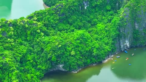Hạ Long - New Natural Wonder of the world