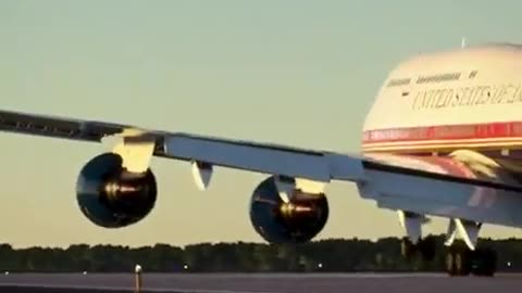 A BRAND NEW TRUMP DESIGNED AF-1 TOOK FLIGHT TODAY