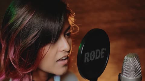 Manike Mage Hithe මැණිකේ මගේ හිතේ - TRENDING sri lankan song