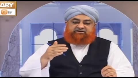 بغیر دوپٹے کے عورت گھر میں کیا گھوم پھر سکتی ہے؟